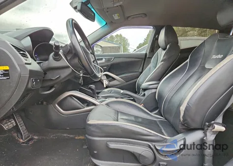 2015 Hyundai Veloster Turbo z USA, uszkodzony, nr VIN KMHTC6AE1FU233044